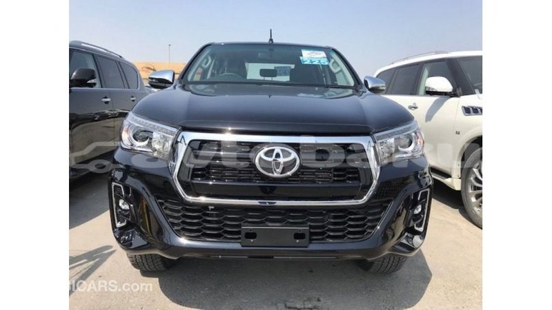 Big with watermark toyota hilux abseron import dubai 2641