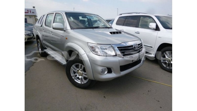 Big with watermark toyota hilux abseron import dubai 2642
