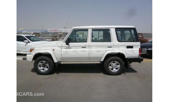 Buy Import Toyota Land Cruiser White Car in Import - Dubai in Abseron Buy Import Toyota Land Cruiser White Car in Import - Dubai in Abseron