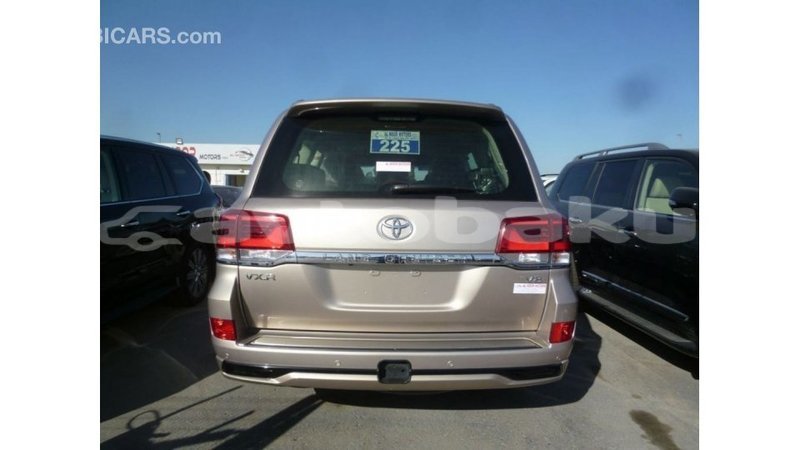 Big with watermark toyota land cruiser abseron import dubai 2653