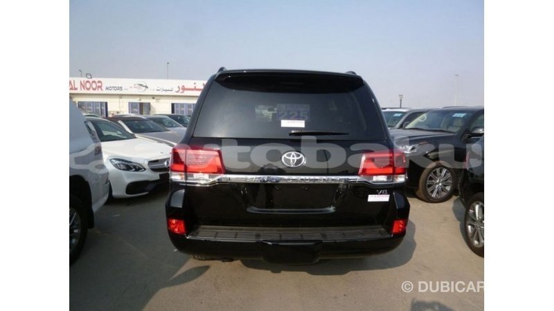 Big with watermark toyota land cruiser abseron import dubai 2654