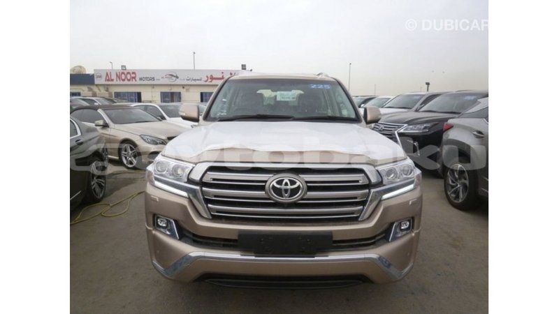 Big with watermark toyota land cruiser abseron import dubai 2655