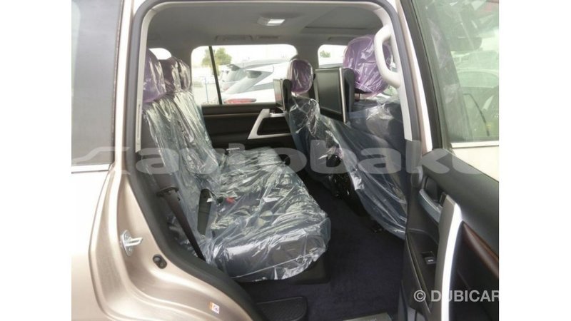 Big with watermark toyota land cruiser abseron import dubai 2655