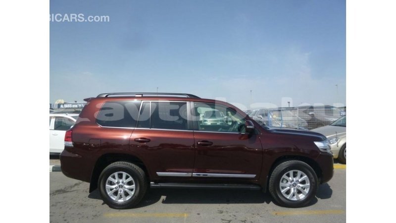 Big with watermark toyota land cruiser abseron import dubai 2658
