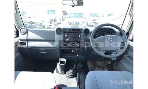 Buy Import Toyota Land Cruiser White Car in Import - Dubai in Abseron Buy Import Toyota Land Cruiser White Car in Import - Dubai in Abseron