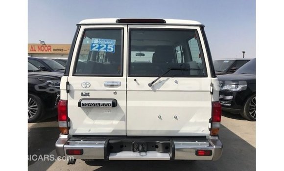 Buy Import Toyota Land Cruiser White Car in Import - Dubai in Abseron Buy Import Toyota Land Cruiser White Car in Import - Dubai in Abseron