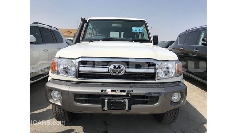 Big with watermark toyota land cruiser abseron import dubai 2667