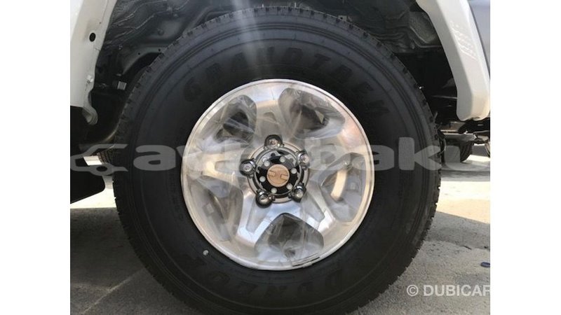 Big with watermark toyota land cruiser abseron import dubai 2667