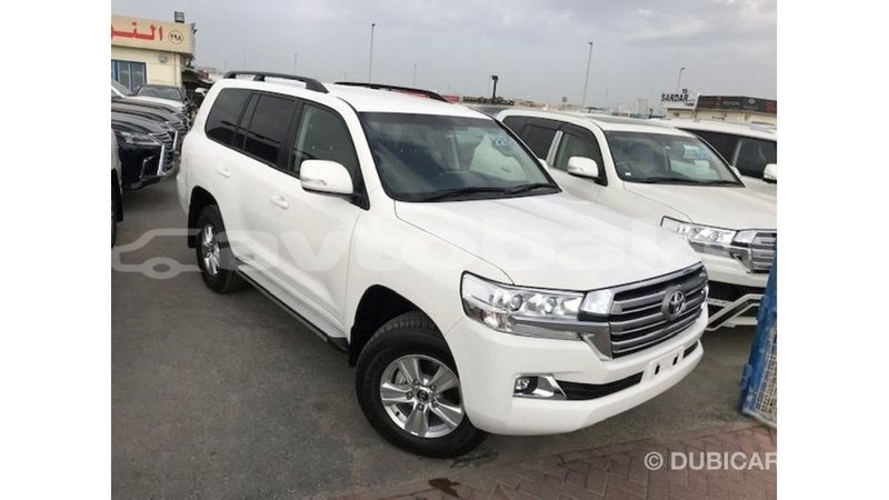 Big with watermark toyota land cruiser abseron import dubai 2668