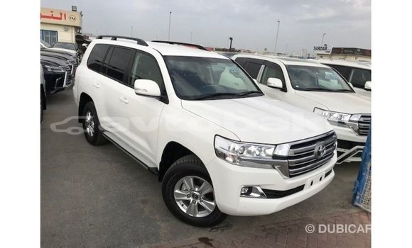 Buy Import Toyota Land Cruiser White Car in Import - Dubai in Abseron Buy Import Toyota Land Cruiser White Car in Import - Dubai in Abseron