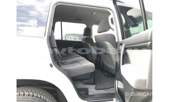 Buy Import Toyota Land Cruiser White Car in Import - Dubai in Abseron Buy Import Toyota Land Cruiser White Car in Import - Dubai in Abseron