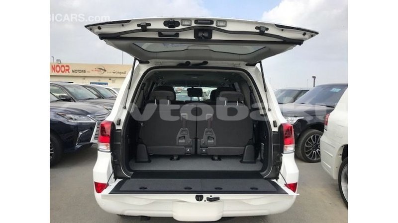 Big with watermark toyota land cruiser abseron import dubai 2668