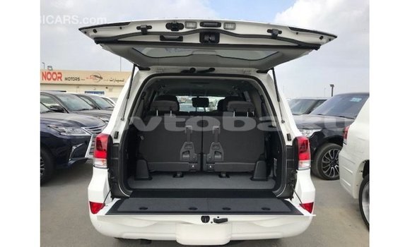 Buy Import Toyota Land Cruiser White Car in Import - Dubai in Abseron Buy Import Toyota Land Cruiser White Car in Import - Dubai in Abseron