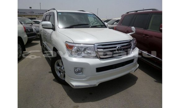 Buy Import Toyota Land Cruiser White Car in Import - Dubai in Abseron Buy Import Toyota Land Cruiser White Car in Import - Dubai in Abseron