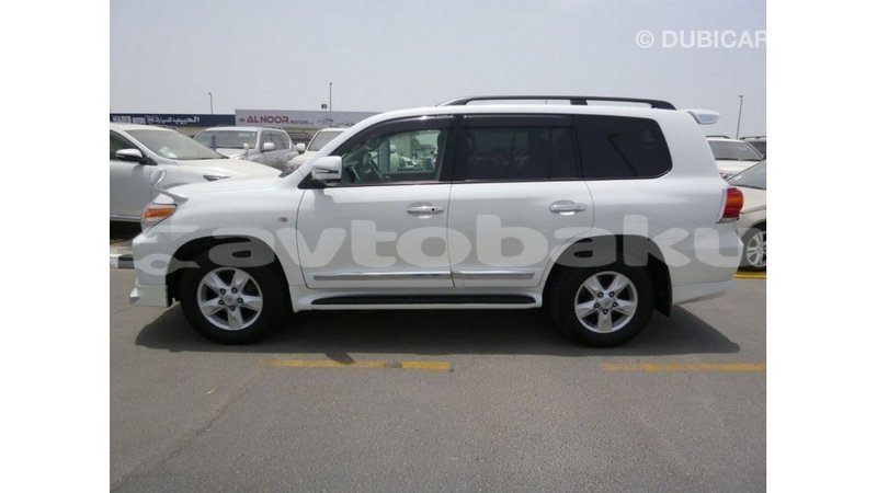 Big with watermark toyota land cruiser abseron import dubai 2670
