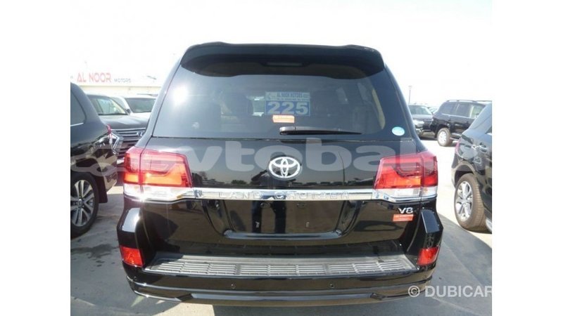 Big with watermark toyota land cruiser abseron import dubai 2671