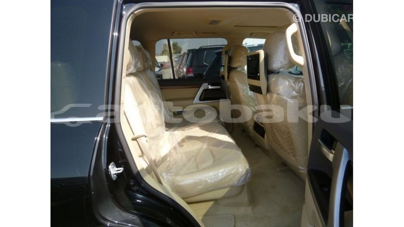 Big with watermark toyota land cruiser abseron import dubai 2671