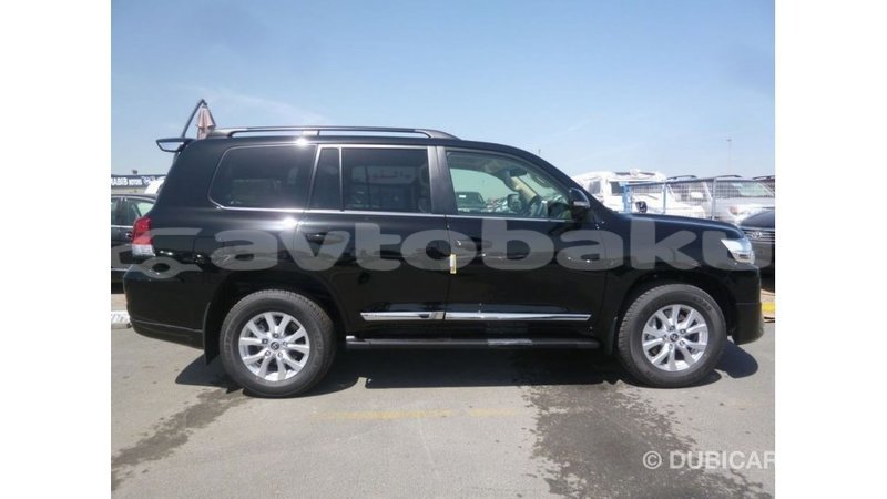 Big with watermark toyota land cruiser abseron import dubai 2673