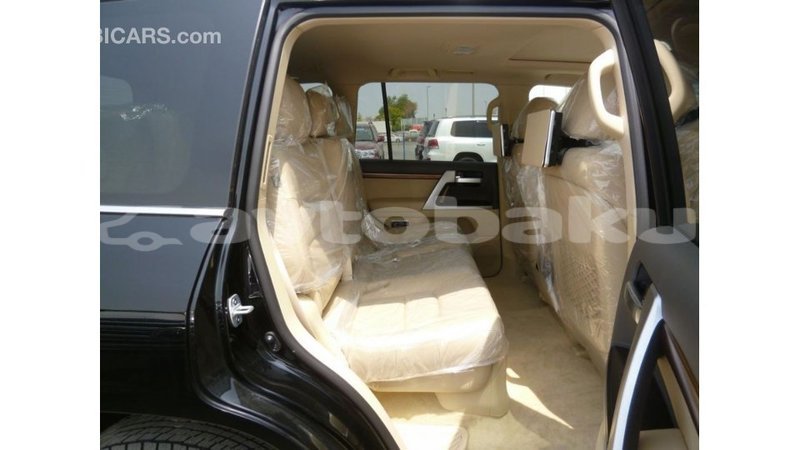 Big with watermark toyota land cruiser abseron import dubai 2674