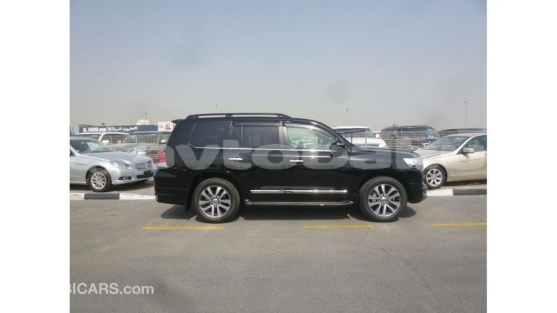 Big with watermark toyota land cruiser abseron import dubai 2675