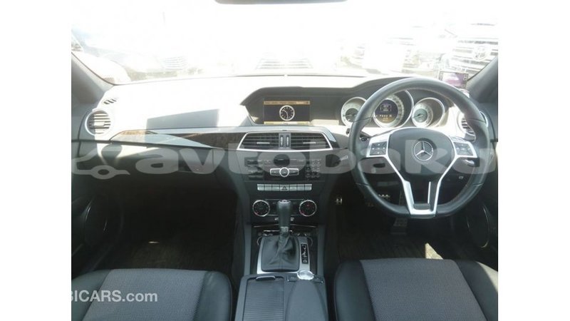 Big with watermark mercedes benz 200 abseron import dubai 2679