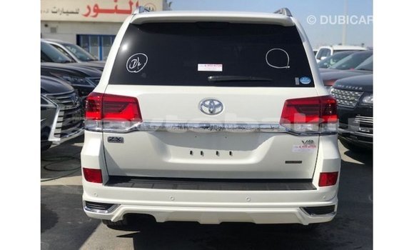 Buy Import Toyota Land Cruiser White Car in Import - Dubai in Abseron Buy Import Toyota Land Cruiser White Car in Import - Dubai in Abseron