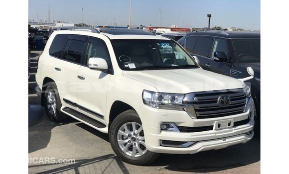 Buy Import Toyota Land Cruiser White Car in Import - Dubai in Abseron Buy Import Toyota Land Cruiser White Car in Import - Dubai in Abseron