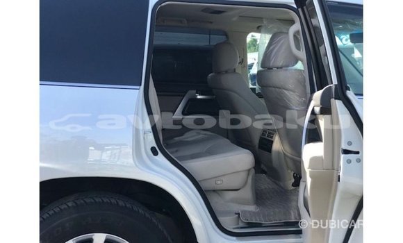 Buy Import Toyota Land Cruiser White Car in Import - Dubai in Abseron Buy Import Toyota Land Cruiser White Car in Import - Dubai in Abseron