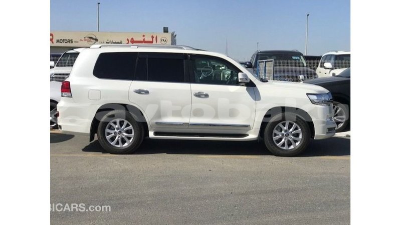 Big with watermark toyota land cruiser abseron import dubai 2680
