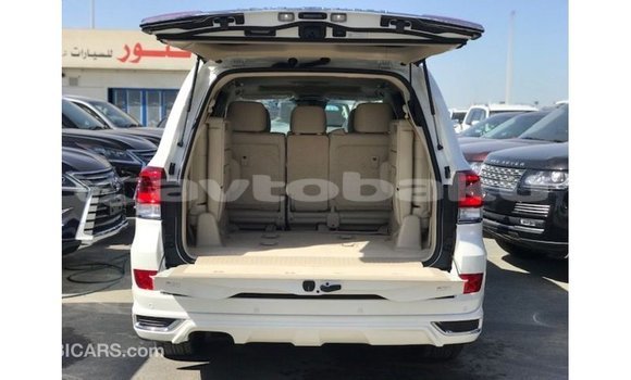 Buy Import Toyota Land Cruiser White Car in Import - Dubai in Abseron Buy Import Toyota Land Cruiser White Car in Import - Dubai in Abseron