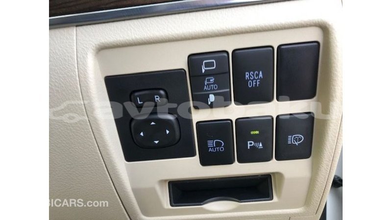 Big with watermark toyota land cruiser abseron import dubai 2680