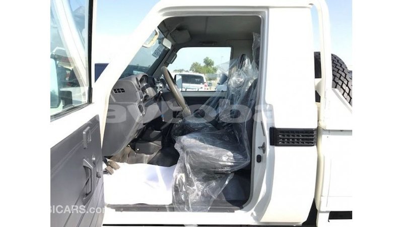 Big with watermark toyota land cruiser abseron import dubai 2698