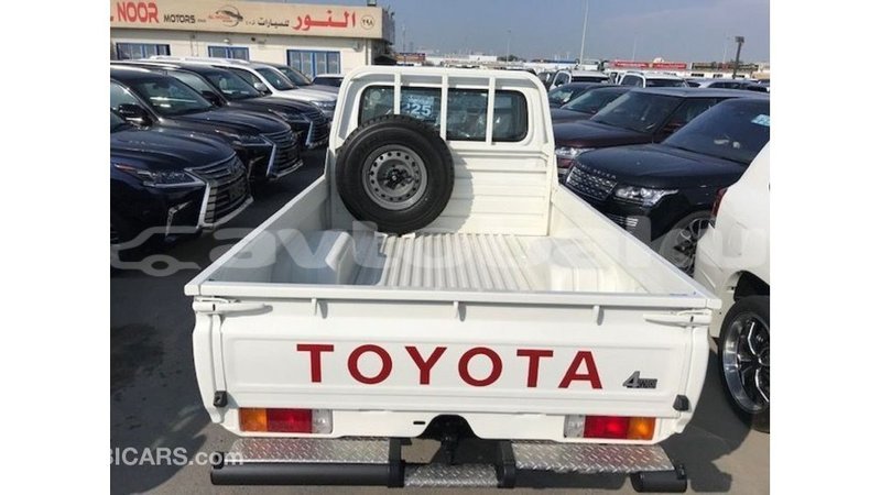 Big with watermark toyota land cruiser abseron import dubai 2698