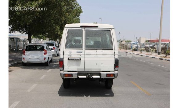 Buy Import Toyota Land Cruiser White Car in Import - Dubai in Abseron Buy Import Toyota Land Cruiser White Car in Import - Dubai in Abseron