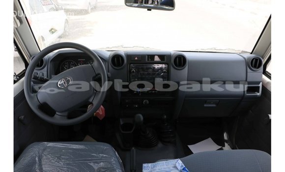 Buy Import Toyota Land Cruiser White Car in Import - Dubai in Abseron Buy Import Toyota Land Cruiser White Car in Import - Dubai in Abseron