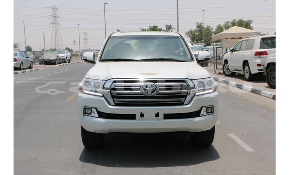 Buy Import Toyota Land Cruiser White Car in Import - Dubai in Abseron Buy Import Toyota Land Cruiser White Car in Import - Dubai in Abseron