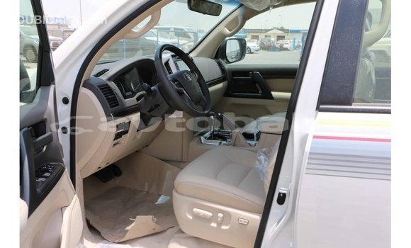 Buy Import Toyota Land Cruiser White Car in Import - Dubai in Abseron Buy Import Toyota Land Cruiser White Car in Import - Dubai in Abseron
