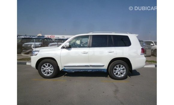 Buy Import Toyota Land Cruiser White Car in Import - Dubai in Abseron Buy Import Toyota Land Cruiser White Car in Import - Dubai in Abseron