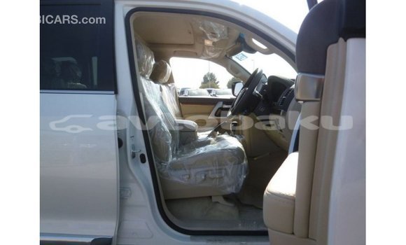 Buy Import Toyota Land Cruiser White Car in Import - Dubai in Abseron Buy Import Toyota Land Cruiser White Car in Import - Dubai in Abseron
