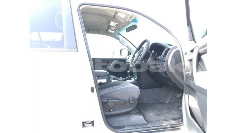 Big with watermark toyota land cruiser abseron import dubai 2709