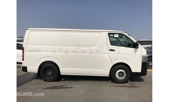 Buy Import Toyota Hiace White Car in Import - Dubai in Abseron Buy Import Toyota Hiace White Car in Import - Dubai in Abseron