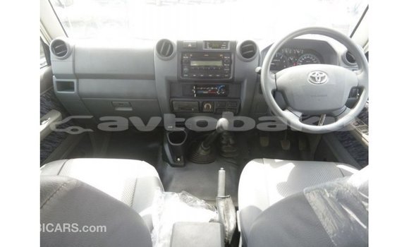 Buy Import Toyota Land Cruiser White Car in Import - Dubai in Abseron Buy Import Toyota Land Cruiser White Car in Import - Dubai in Abseron