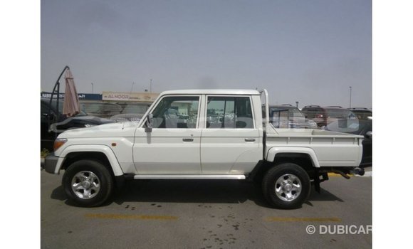 Buy Import Toyota Land Cruiser White Car in Import - Dubai in Abseron Buy Import Toyota Land Cruiser White Car in Import - Dubai in Abseron