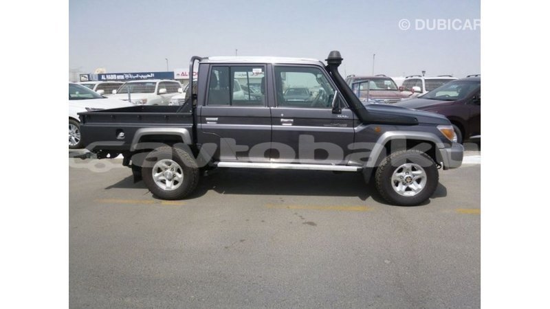 Big with watermark toyota land cruiser abseron import dubai 2716