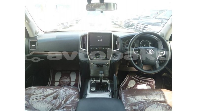 Big with watermark toyota land cruiser abseron import dubai 2718
