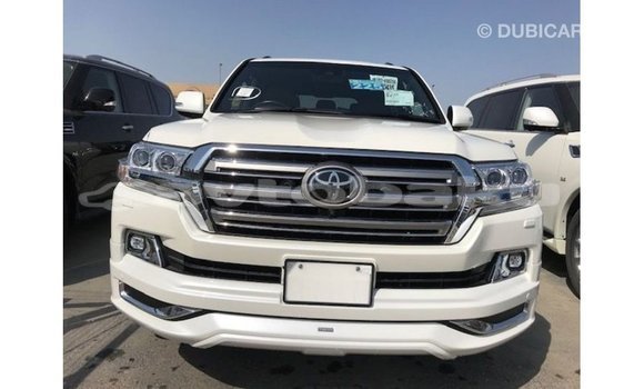 Buy Import Toyota Land Cruiser White Car in Import - Dubai in Abseron Buy Import Toyota Land Cruiser White Car in Import - Dubai in Abseron
