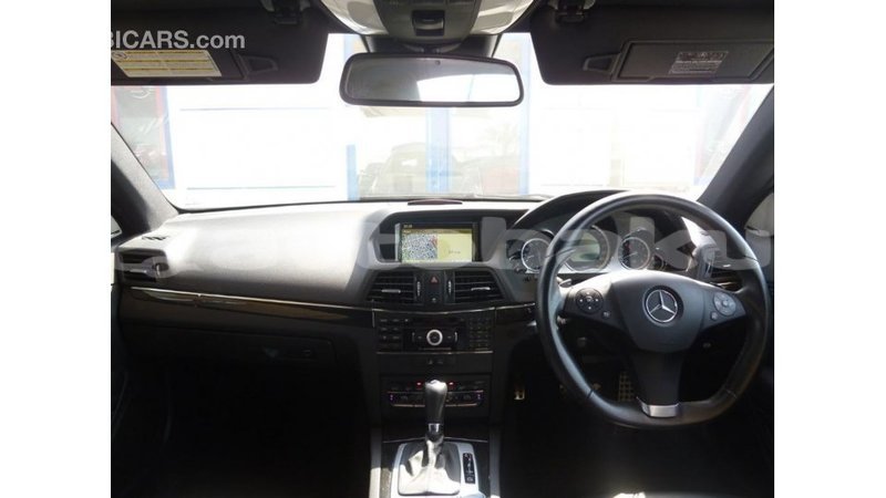 Big with watermark mercedes benz 190 abseron import dubai 2725