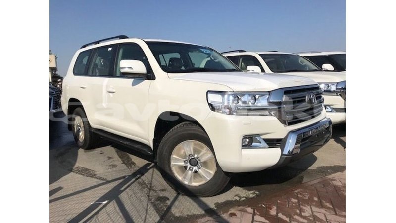 Big with watermark toyota land cruiser abseron import dubai 2727