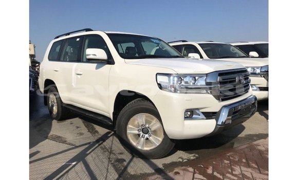 Buy Import Toyota Land Cruiser White Car in Import - Dubai in Abseron Buy Import Toyota Land Cruiser White Car in Import - Dubai in Abseron