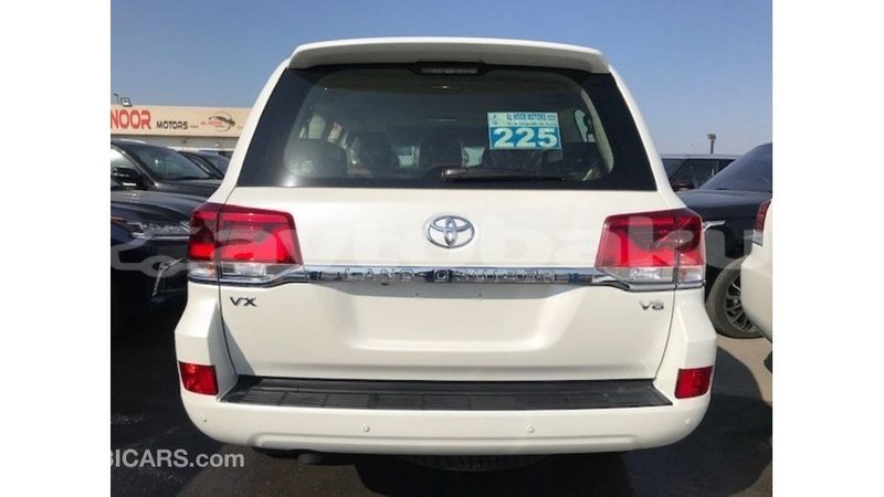Big with watermark toyota land cruiser abseron import dubai 2727